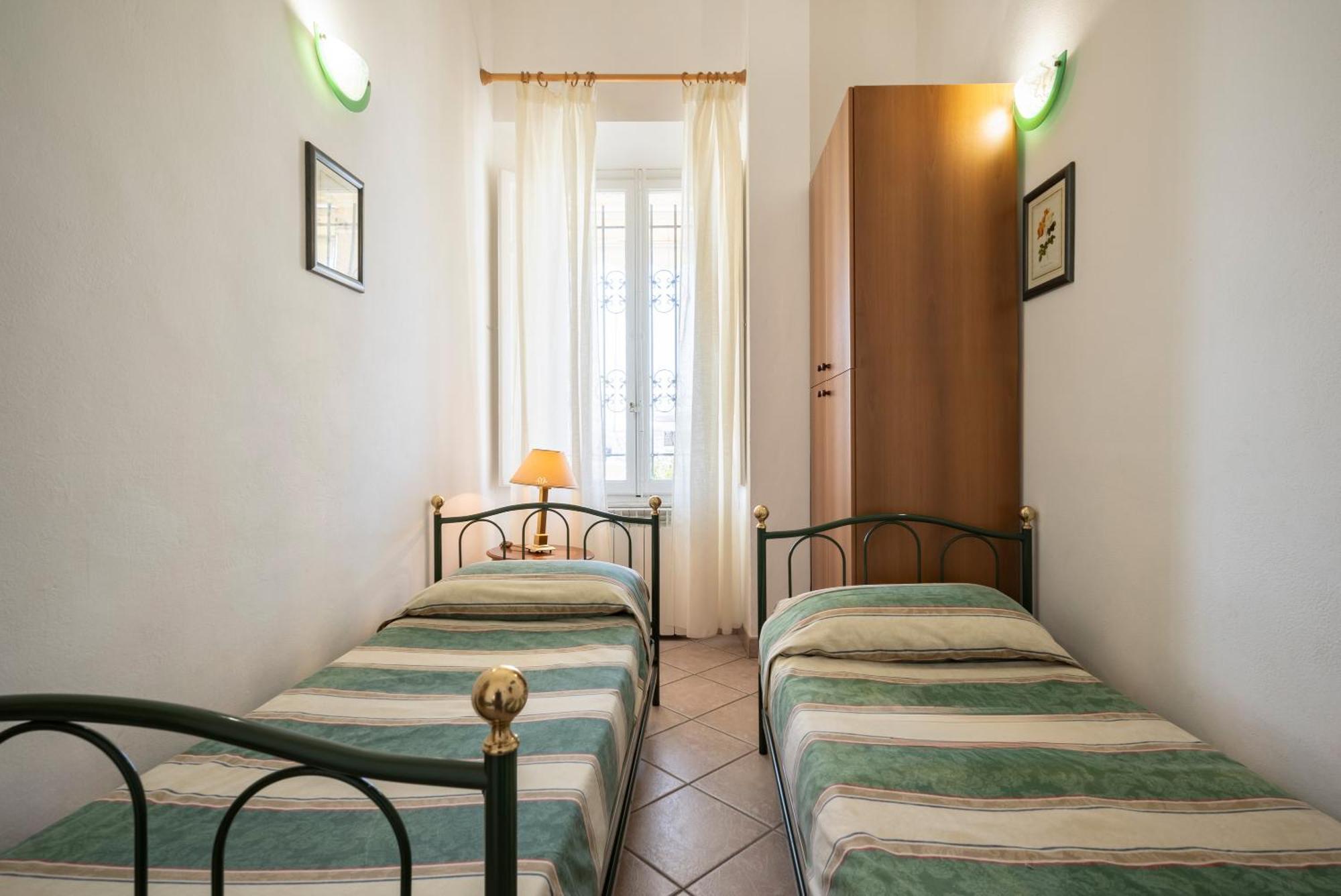 Villa Liberty San Vincenzo Luaran gambar